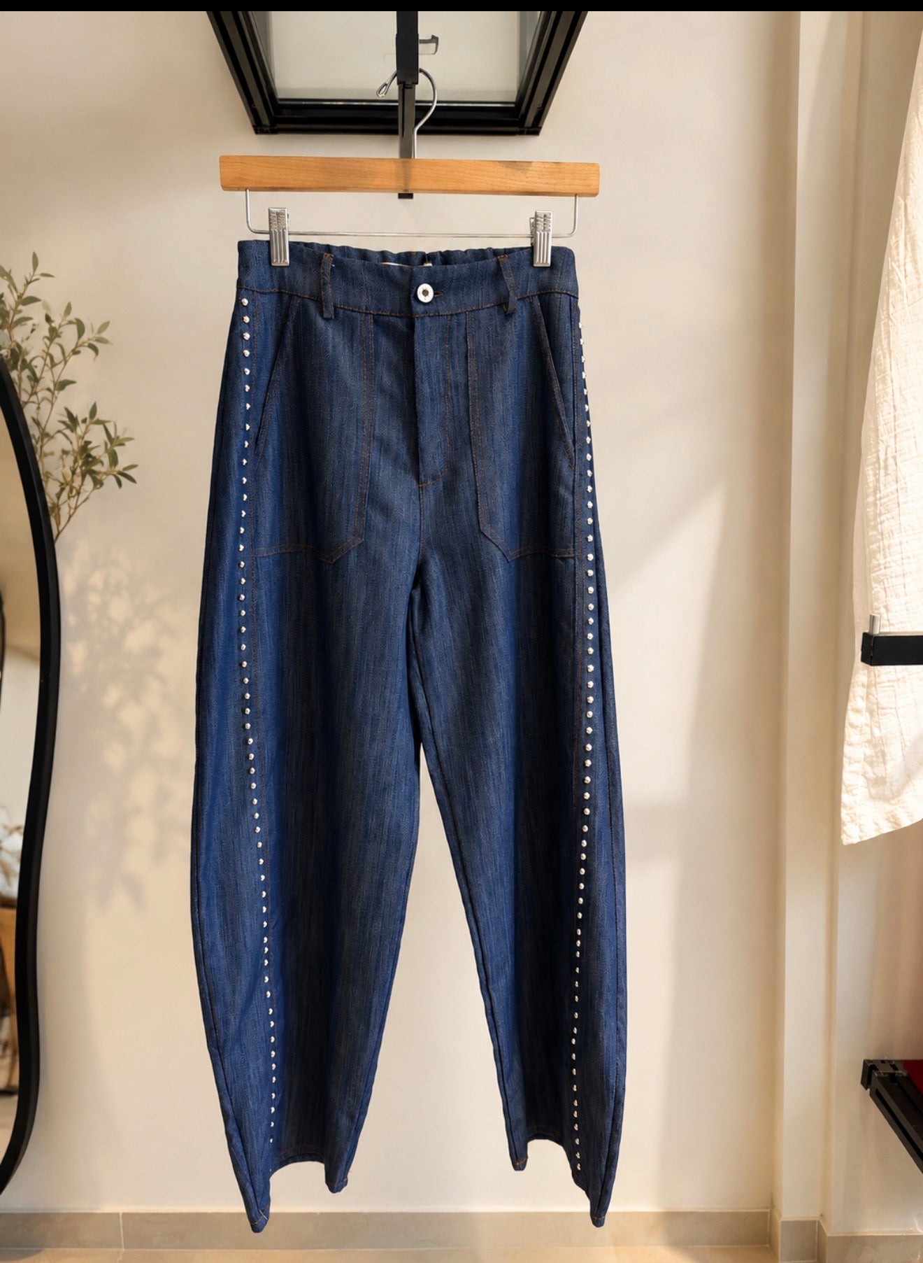 BARREL DENIM STUD